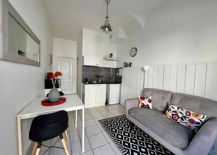 Casa 78 Trivalle - Cite 500M, Parking Public Gratuit 200M, Wifi, Menage Inclus - Free Public Car Park 200M