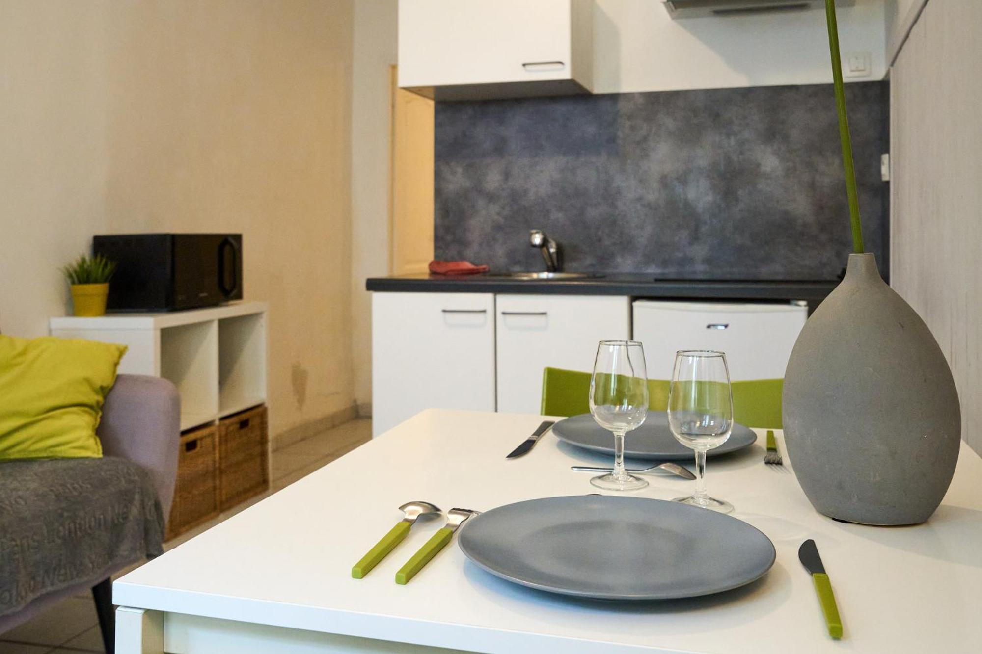 Casa 78 Trivalle - Cite 500m, Parking Public Gratuit 200m, Wifi, Menage Inclus - Free Public Car Park 200m Appartement Carcassonne